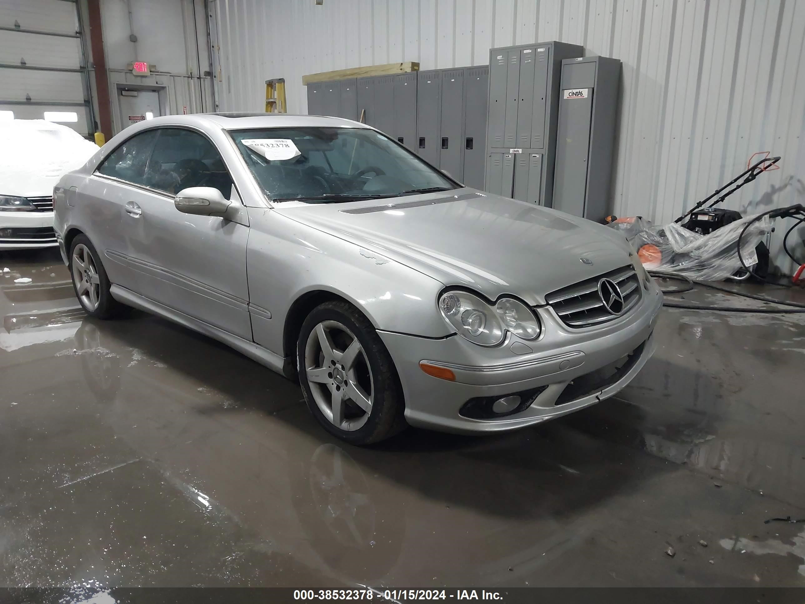 mercedes-benz clk-klasse 2005 wdbtj75j45f123193