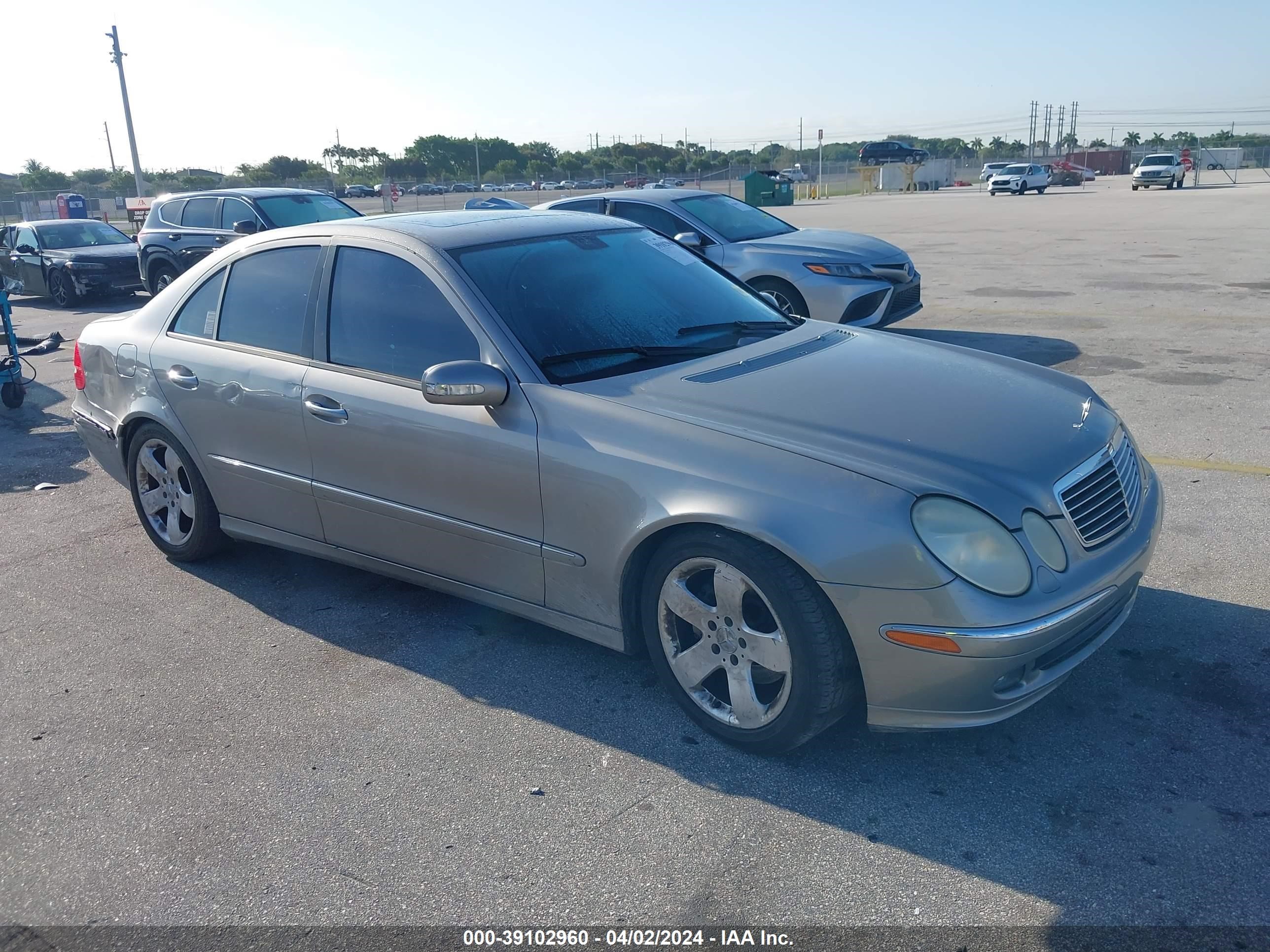 mercedes-benz  2005 wdbuf70j15a647847