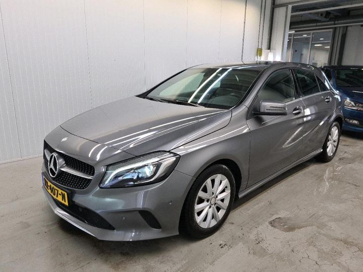 mercedes-benz a180 2016 wdd1760121j566024