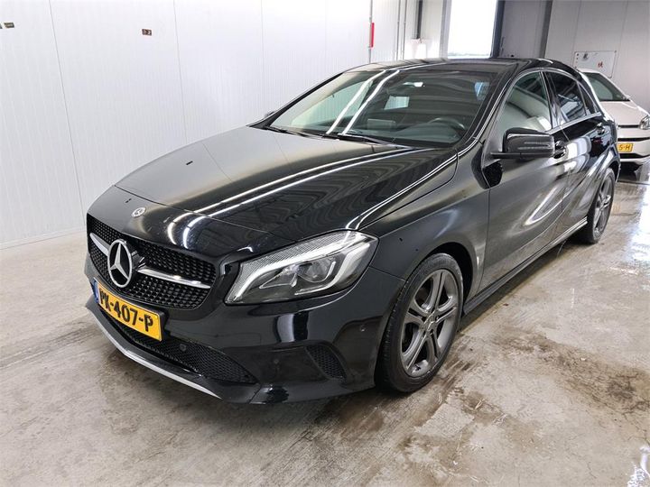 mercedes-benz a180 2017 wdd1760121j656023