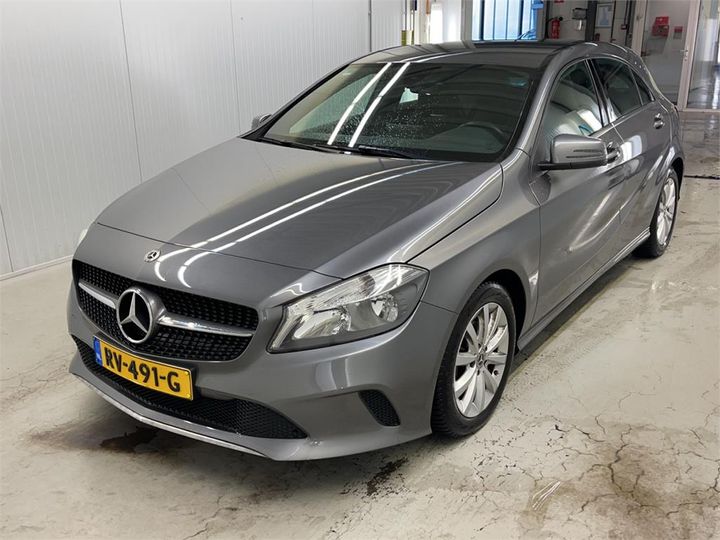 mercedes-benz a180 2018 wdd1760121j749557