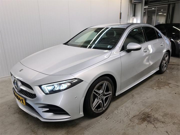 mercedes-benz a180 2019 wdd1771031j113758