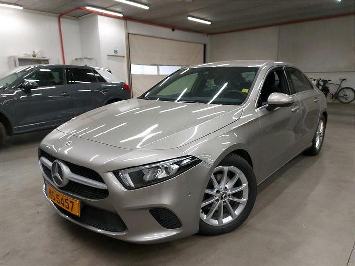 mercedes-benz a berline 2019 wdd1771031j150360