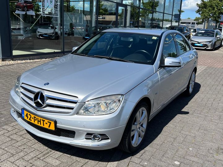 mercedes-benz c-klasse 2009 wdd2040451a325896