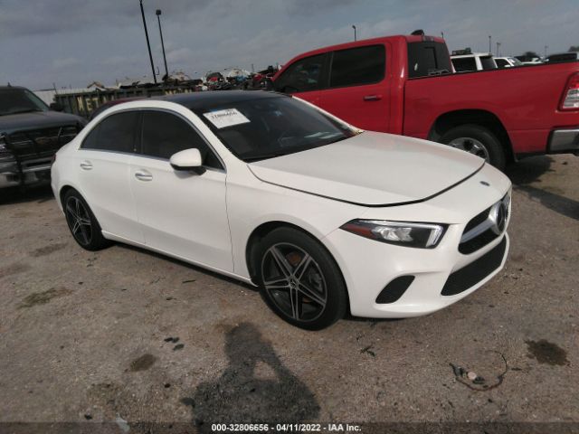 mercedes-benz a-class 2019 wdd3g4eb5kw009549