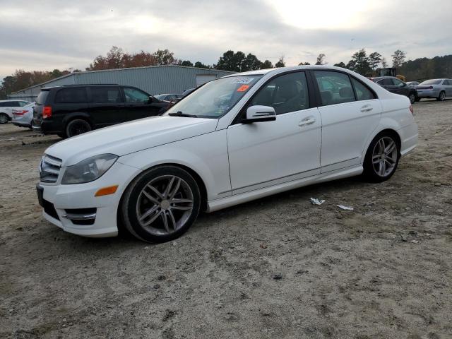 mercedes-benz c 250 2013 wddgf4hb2dr270896