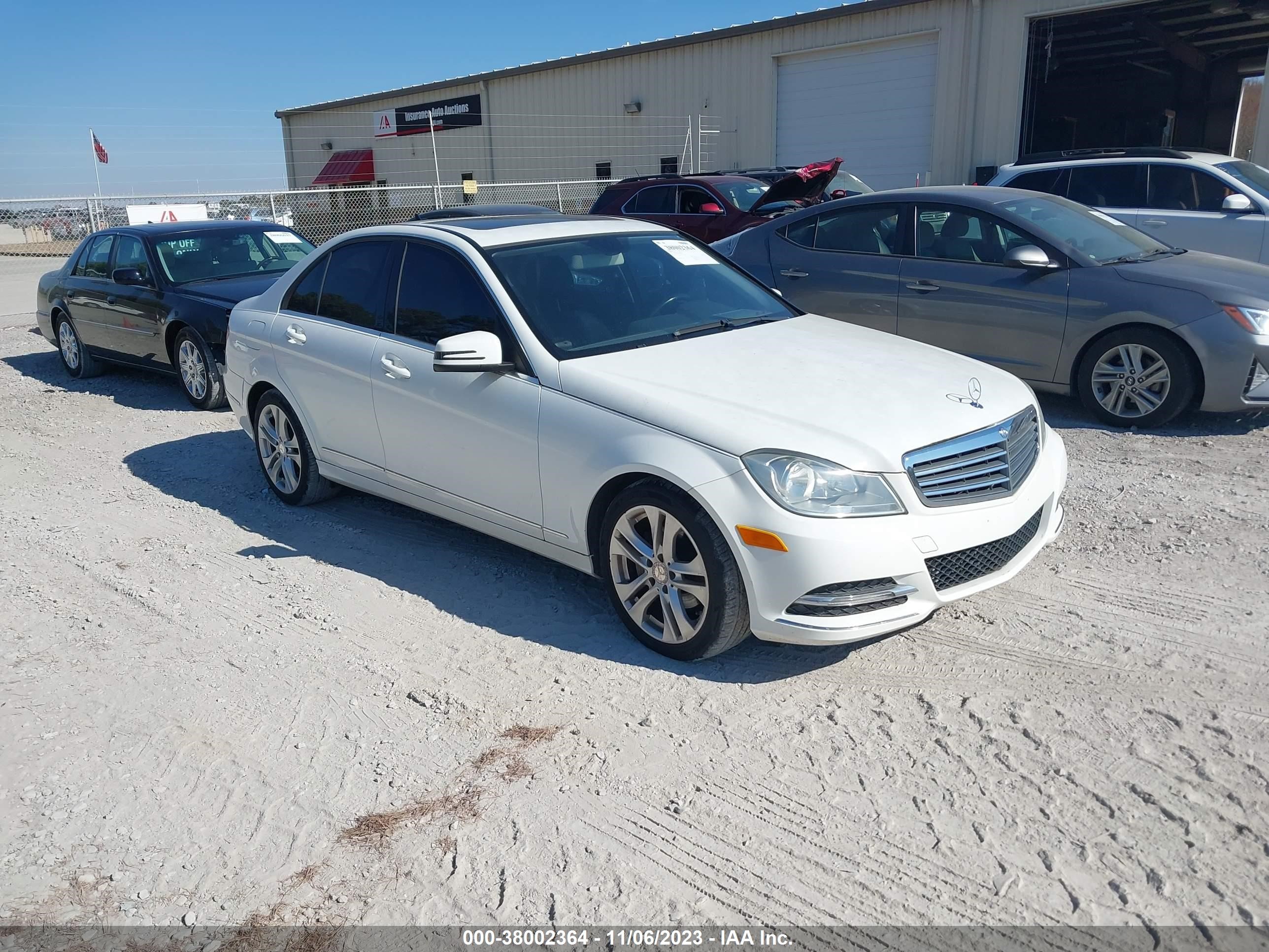 mercedes-benz  2013 wddgf4hb8dr262849