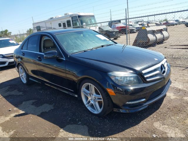 mercedes-benz c 300 2011 wddgf5ebxba510461