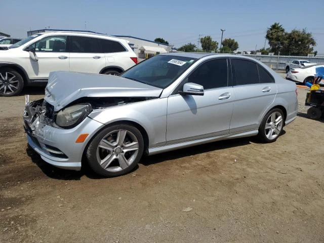 mercedes-benz c 300 2011 wddgf5ebxbr140789