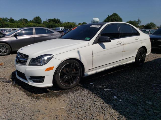 mercedes-benz c 300 4mat 2013 wddgf8ab2dr247328