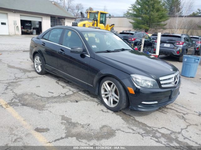 mercedes-benz c 300 2011 wddgf8bb9br170789