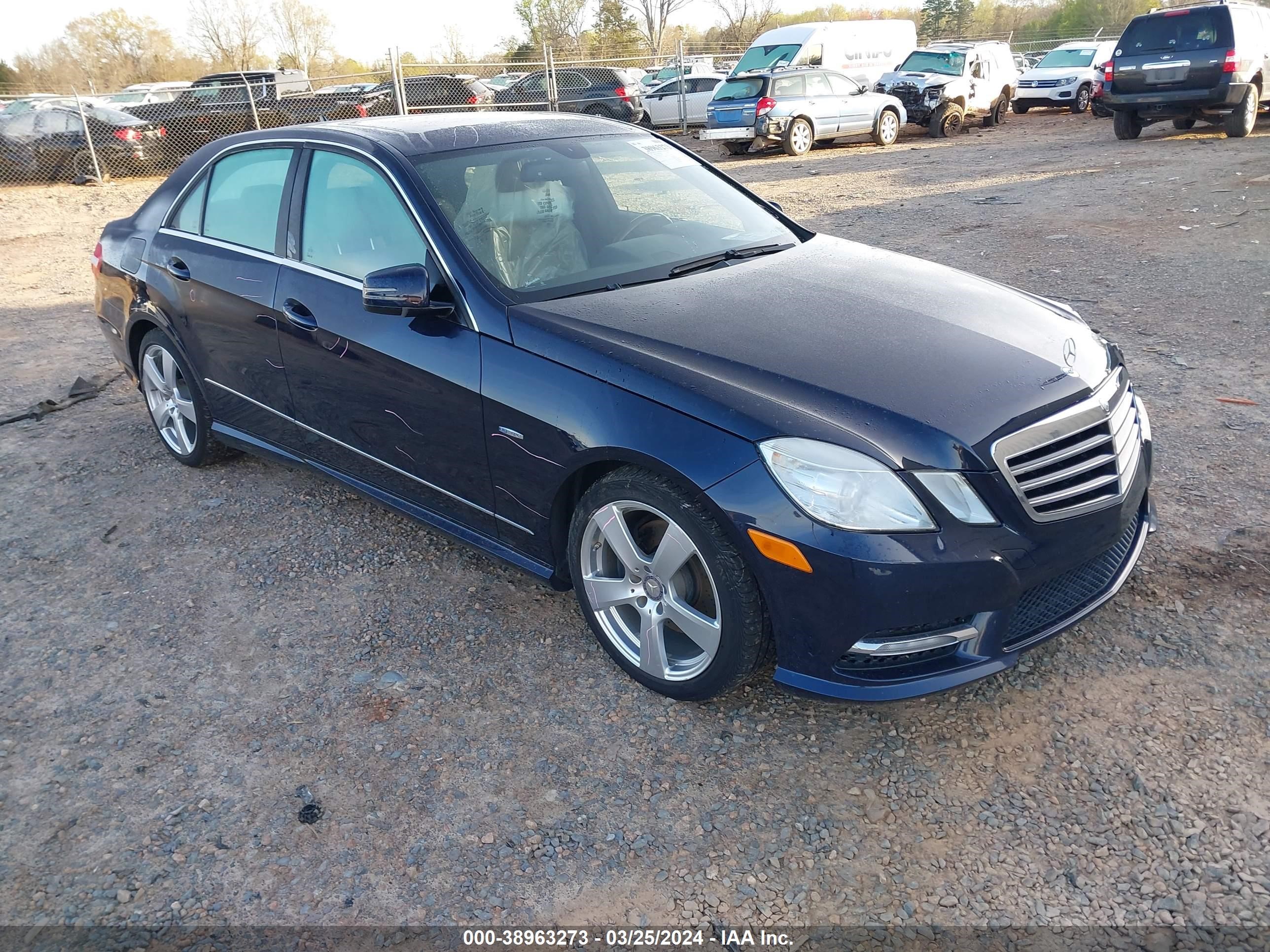 mercedes-benz  2012 wddhf5kb4ca551727