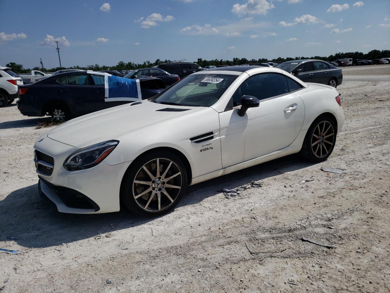 mercedes-benz slc-klasse 2017 wddpk6ga8hf133842