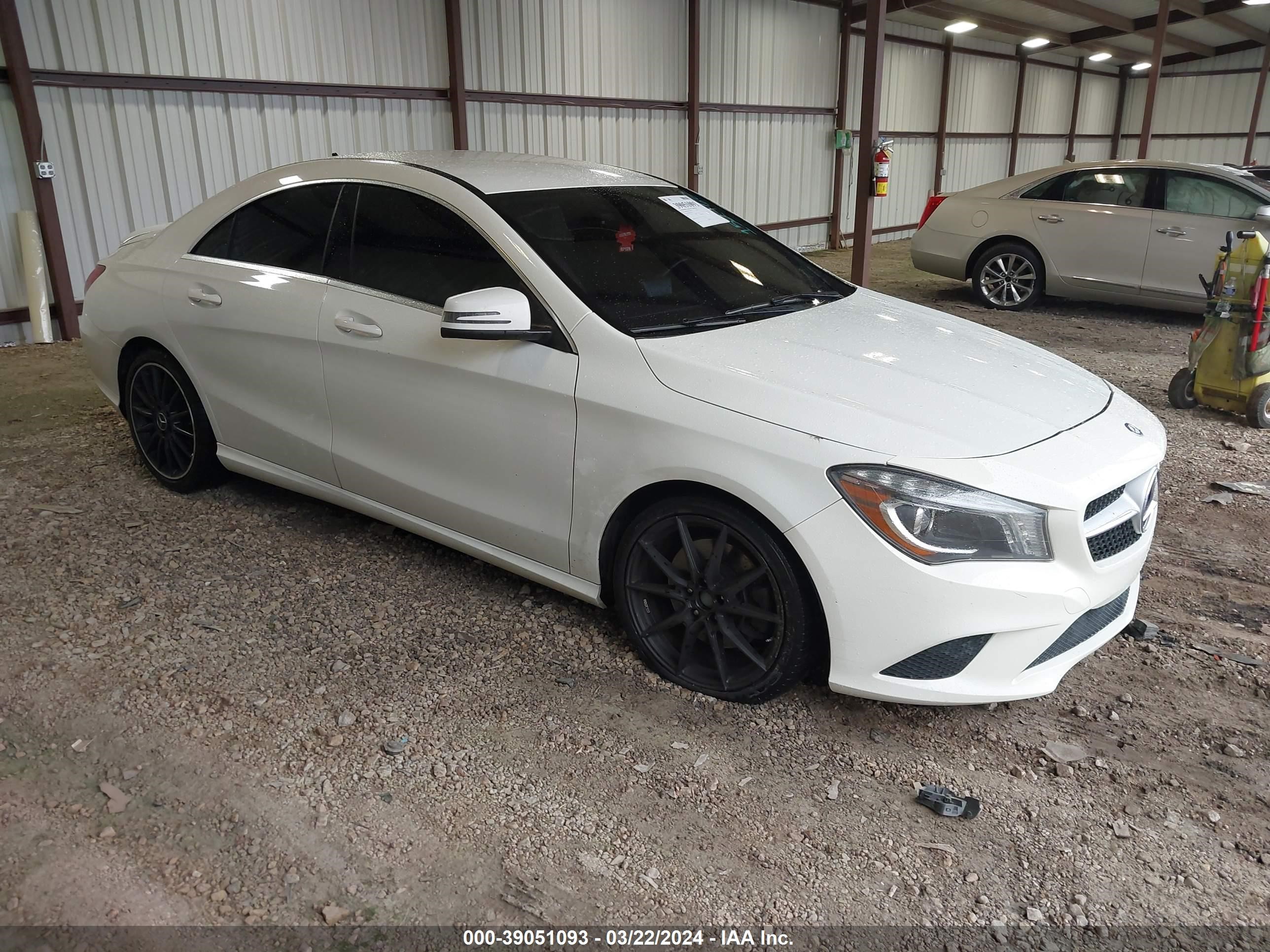 mercedes-benz  2014 wddsj4eb8en152762