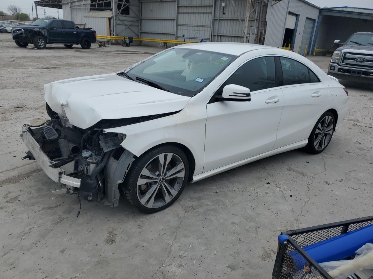 mercedes-benz  2019 wddsj4eb9kn736731