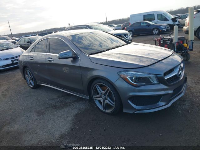 mercedes-benz  2015 wddsj4gb4fn285565