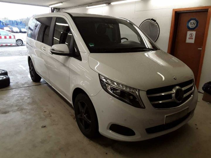 mercedes-benz v 220 cdi 2017 wdf44781113321612