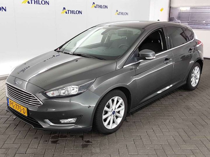 ford focus hatchback 2017 wf05xxgcc5hb52559