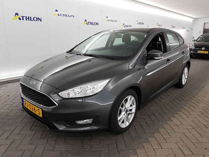 ford focus hatchback 2017 wf05xxgcc5hd36923