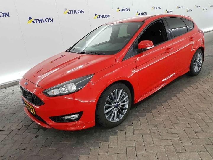 ford focus hatchback 2017 wf05xxgcc5hm75043