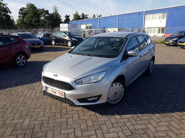 ford focus 2017 wf06xxgcc6ga81105