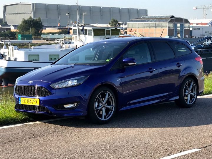 ford focus wagon 2018 wf06xxgcc6hd40644