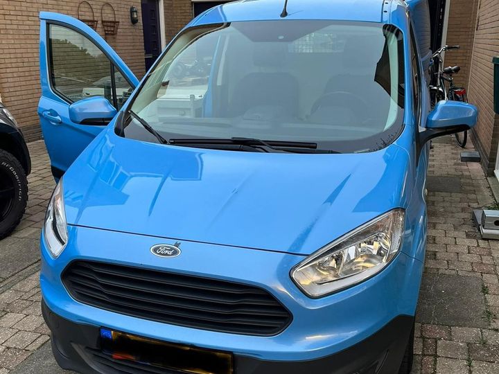 ford transit courier 2017 wf0wxxtacwhb24481