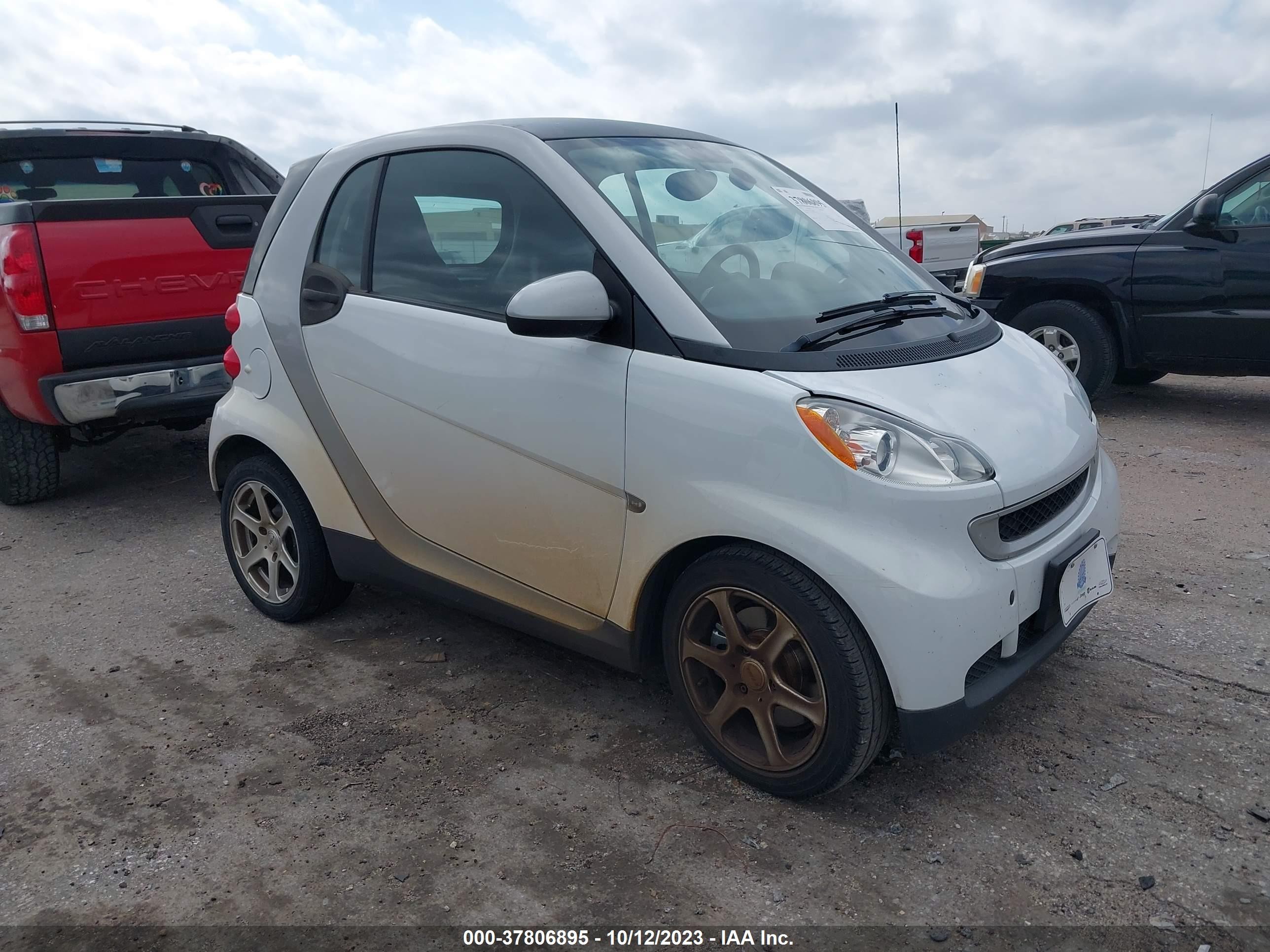 smart fortwo 2012 wmeej3ba3ck569056