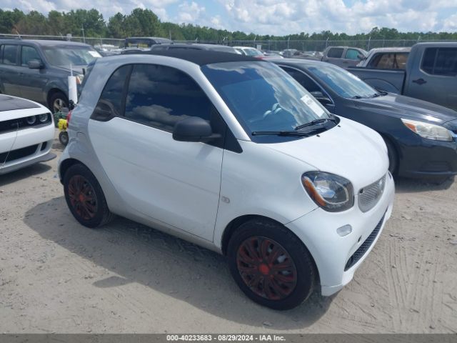 smart fortwo 2017 wmefj5da8hk173113