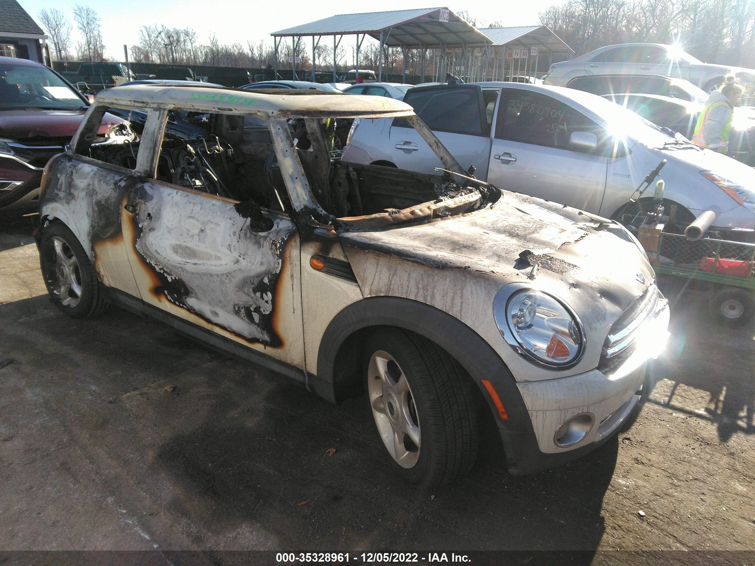 mini cooper 2009 wmwmf33529tt69184