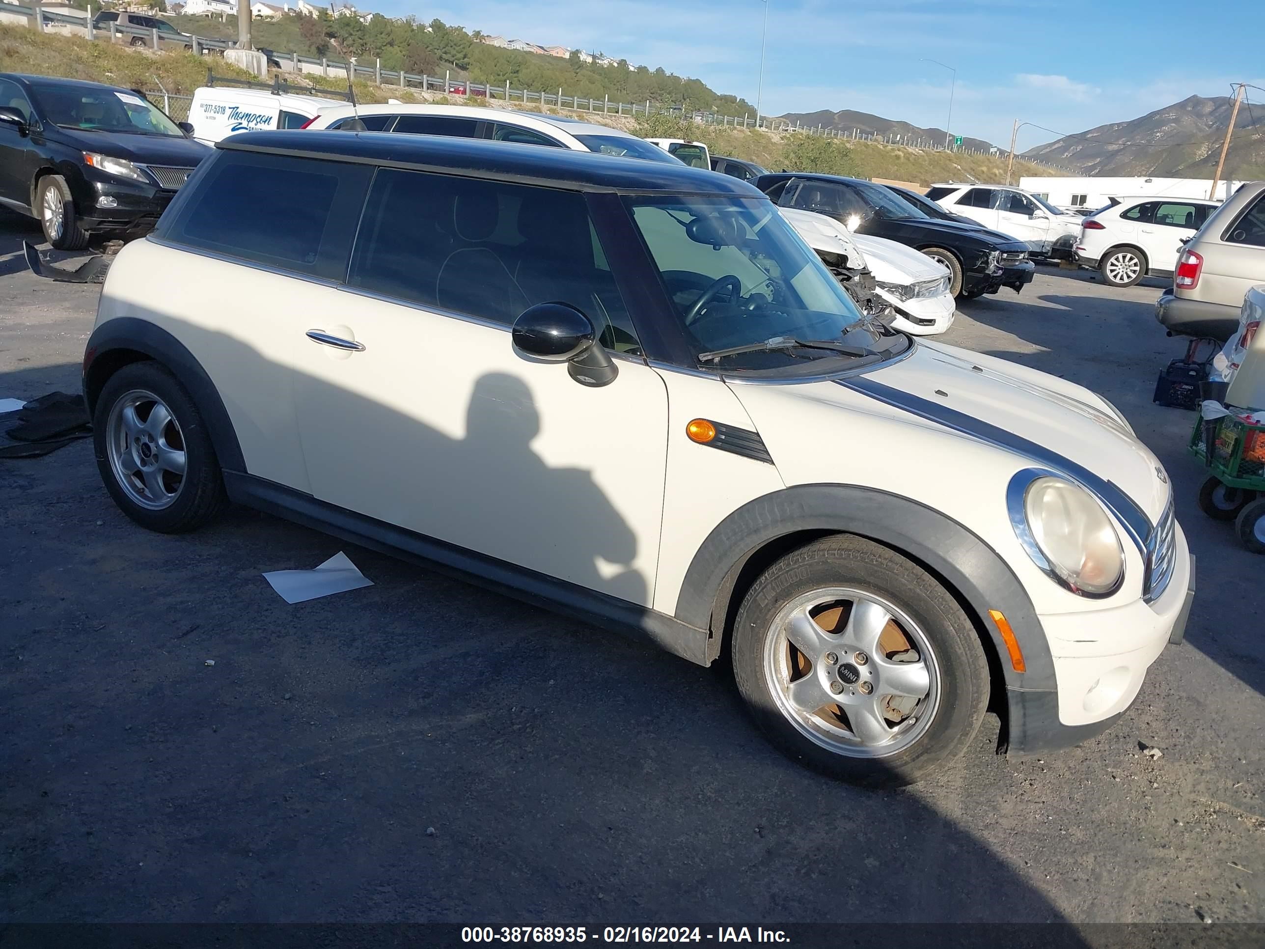 mini cooper 2007 wmwmf33577tt57951