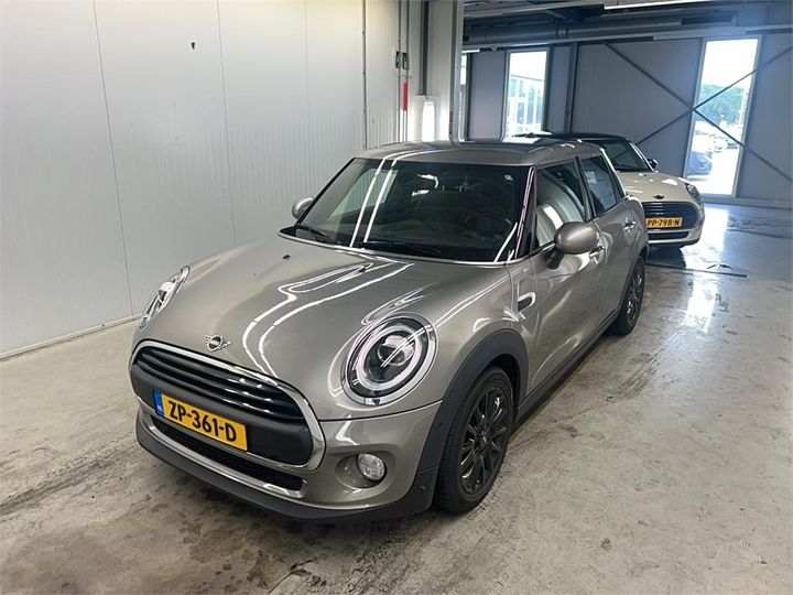 mini mini 2019 wmwxu510102l11856