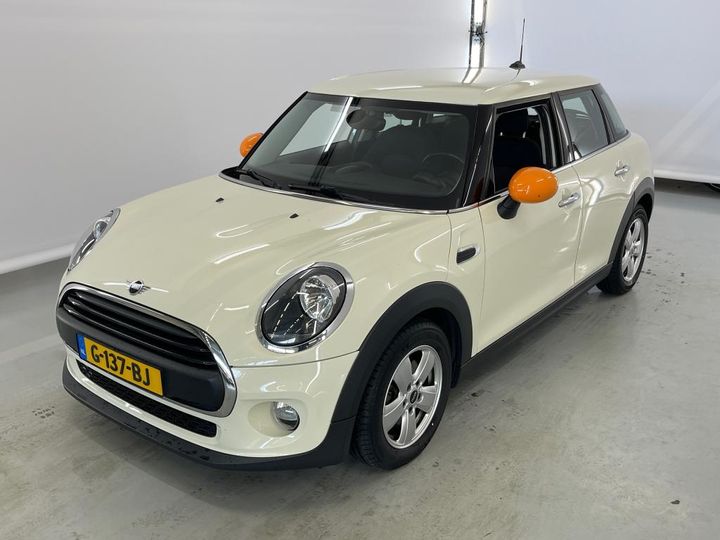 mini one 2019 wmwxu510502l26280