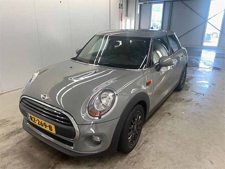 mini mini 2018 wmwxu51050tf05139