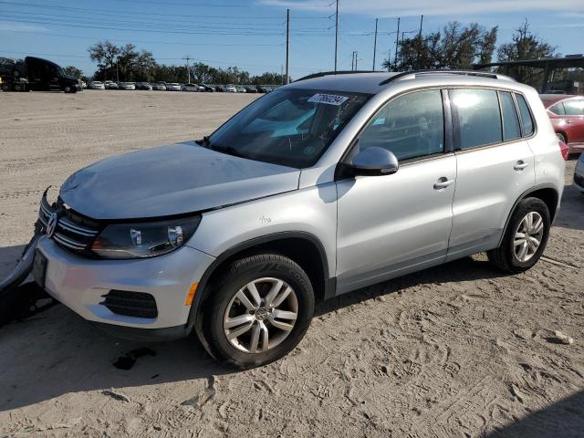 volkswagen tiguan s 2017 wvgav7ax1hk001051