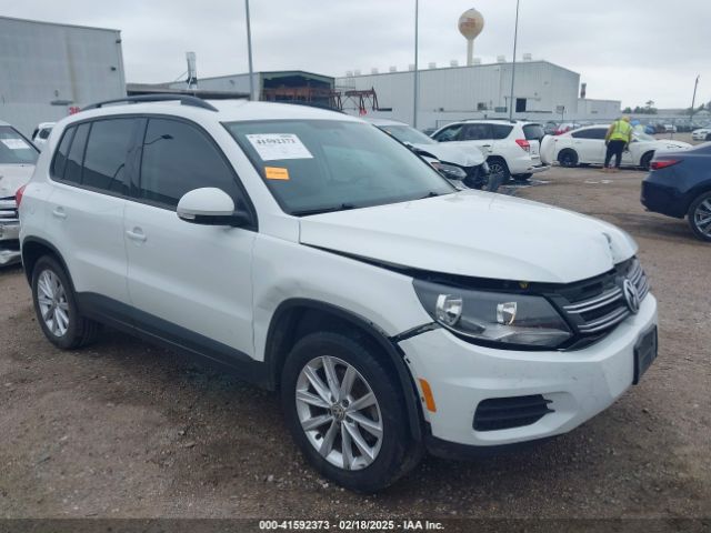 volkswagen tiguan 2017 wvgav7ax1hk044949