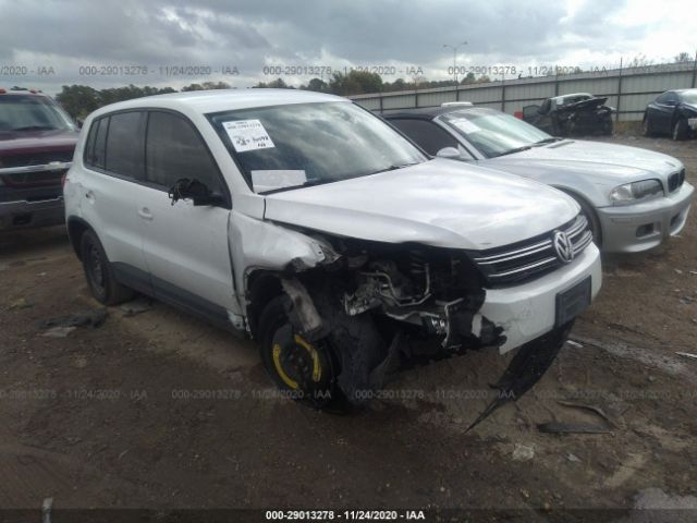 volkswagen tiguan 2017 wvgav7ax2hk044684