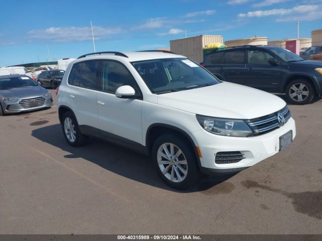 volkswagen tiguan 2017 wvgav7ax2hk044748