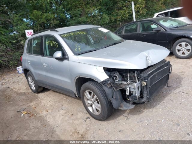 volkswagen tiguan 2017 wvgav7ax3hk024184