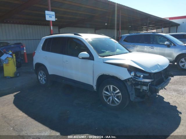 volkswagen tiguan 2017 wvgav7ax4hk007040