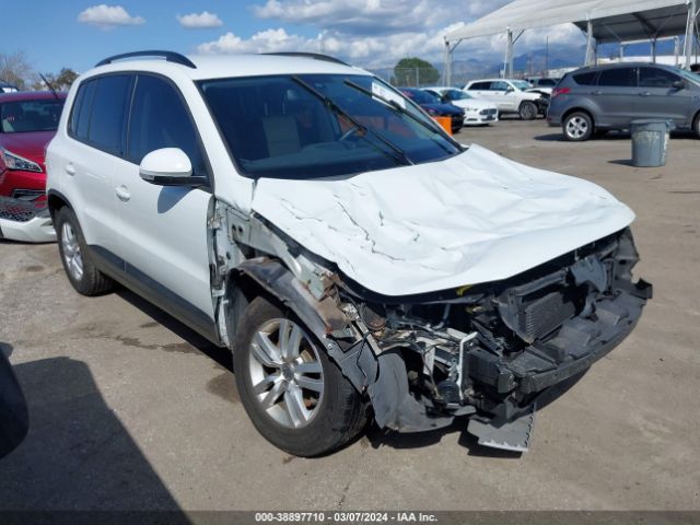 volkswagen tiguan 2017 wvgav7ax4hk021312