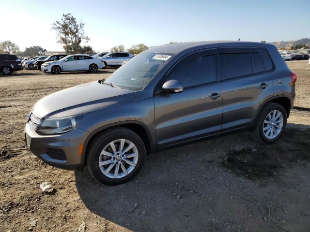 volkswagen tiguan s 2017 wvgav7ax4hk047666