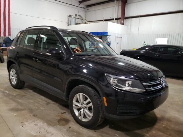 volkswagen tiguan s 2017 wvgav7ax8hk034368