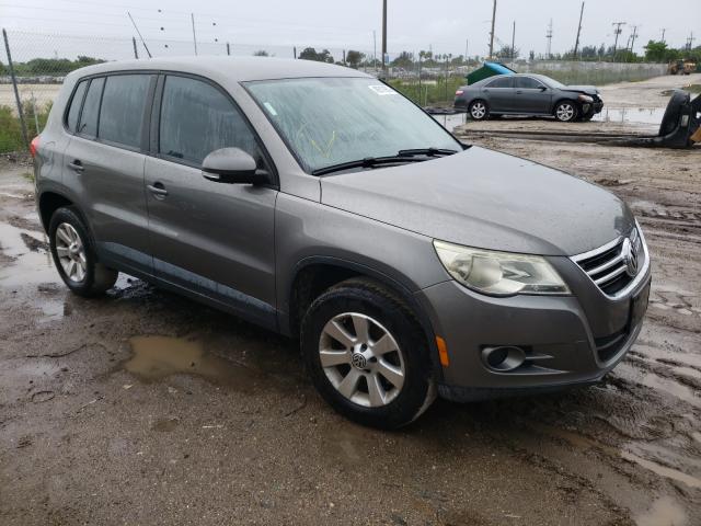 volkswagen tiguan s 2010 wvgav7ax9aw002124