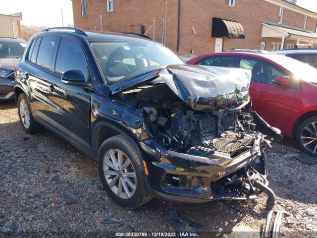 volkswagen tiguan 2017 wvgbv7ax1hk052201