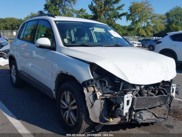 volkswagen tiguan 2017 wvgbv7ax3hw507493