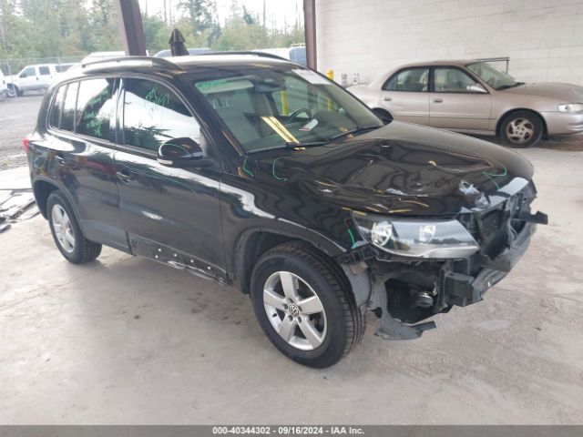 volkswagen tiguan 2017 wvgbv7ax3hw508241