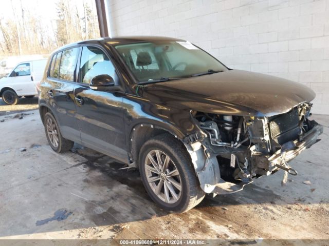 volkswagen tiguan 2017 wvgbv7ax4hk055027