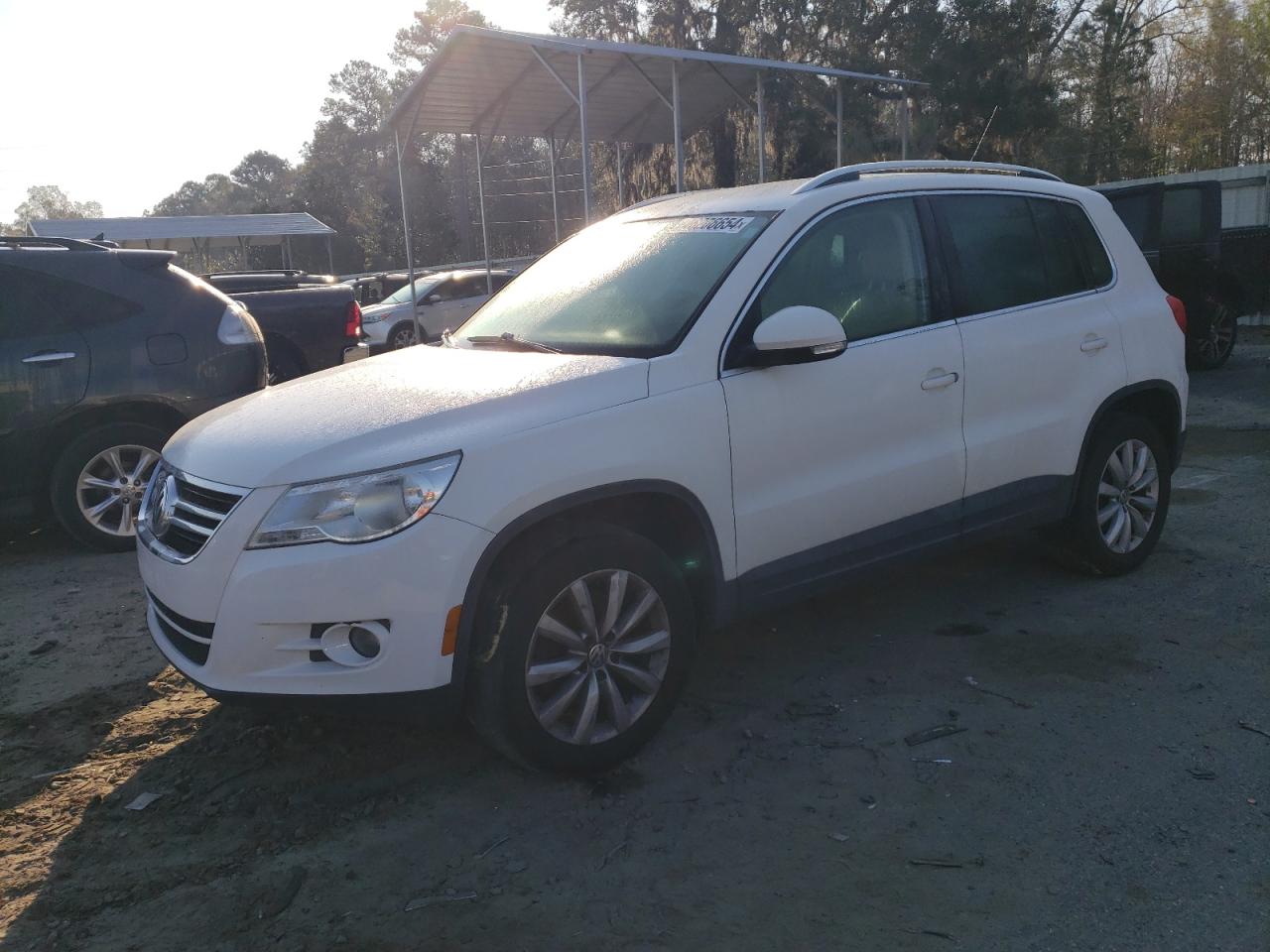 volkswagen tiguan 2011 wvgbv7ax5bw540079