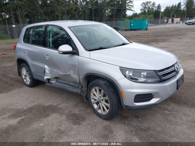 volkswagen tiguan 2017 wvgbv7ax5hk044442